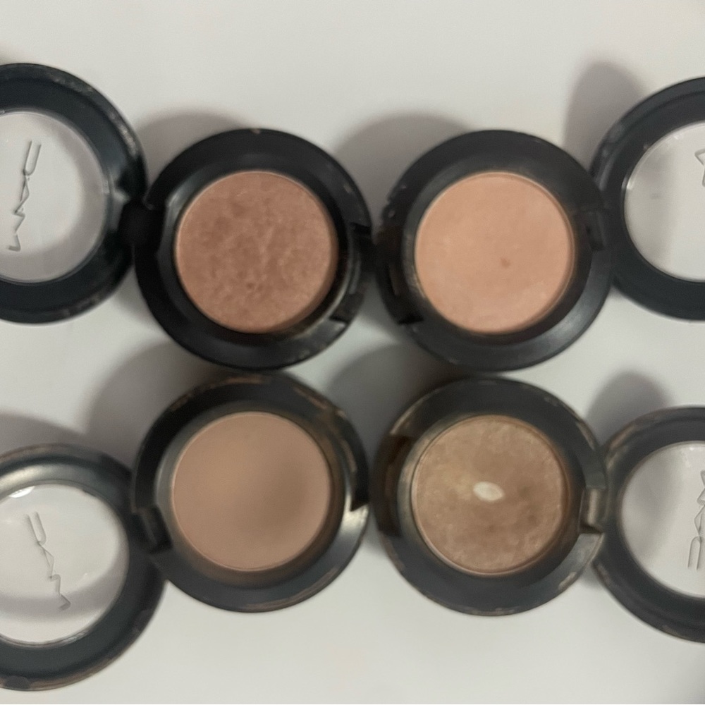 Mac eyeshadow